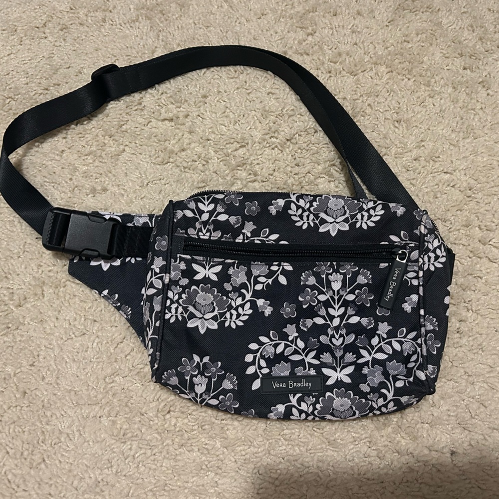 Vera Bradley Black and white belt bag
